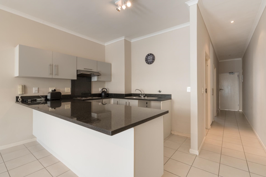 To Let 1 Bedroom Property for Rent in Muizenberg Western Cape